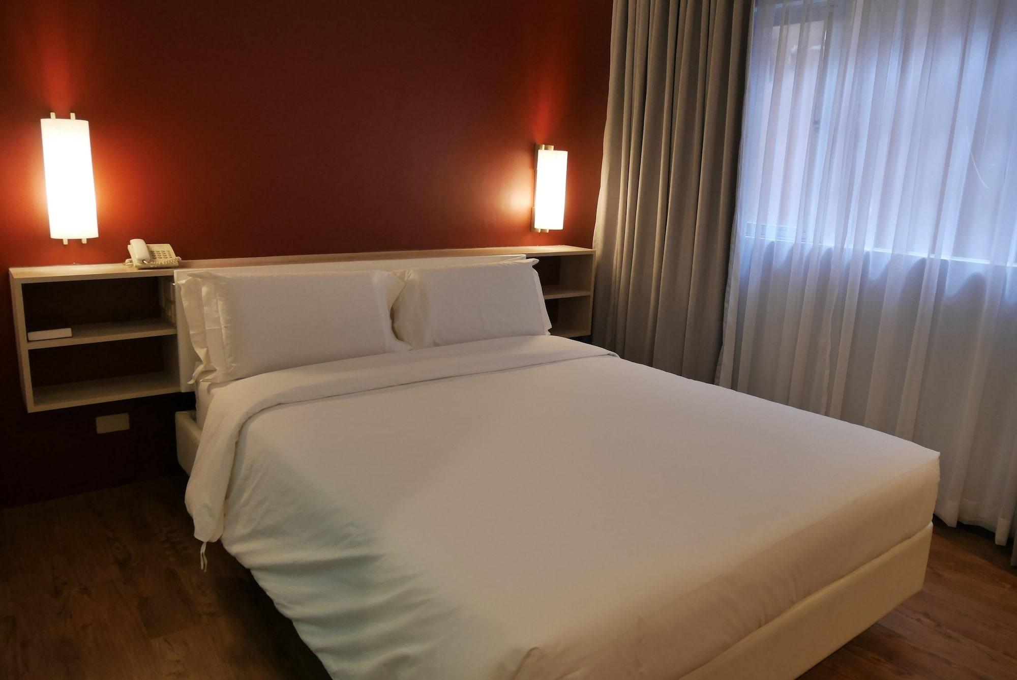 Circle Inn Hotel And Suites Bacolod Exterior foto