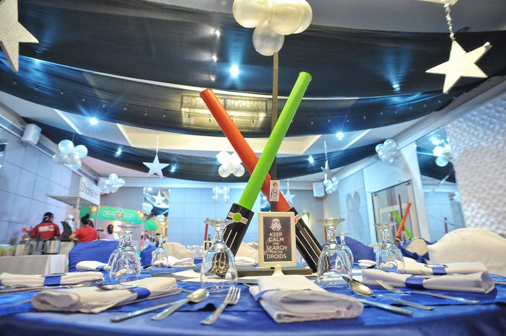 Circle Inn Hotel And Suites Bacolod Exterior foto